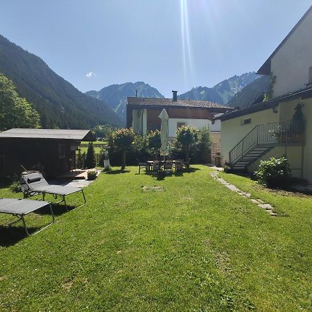Alpenchalet Dona パーテネン エクステリア 写真